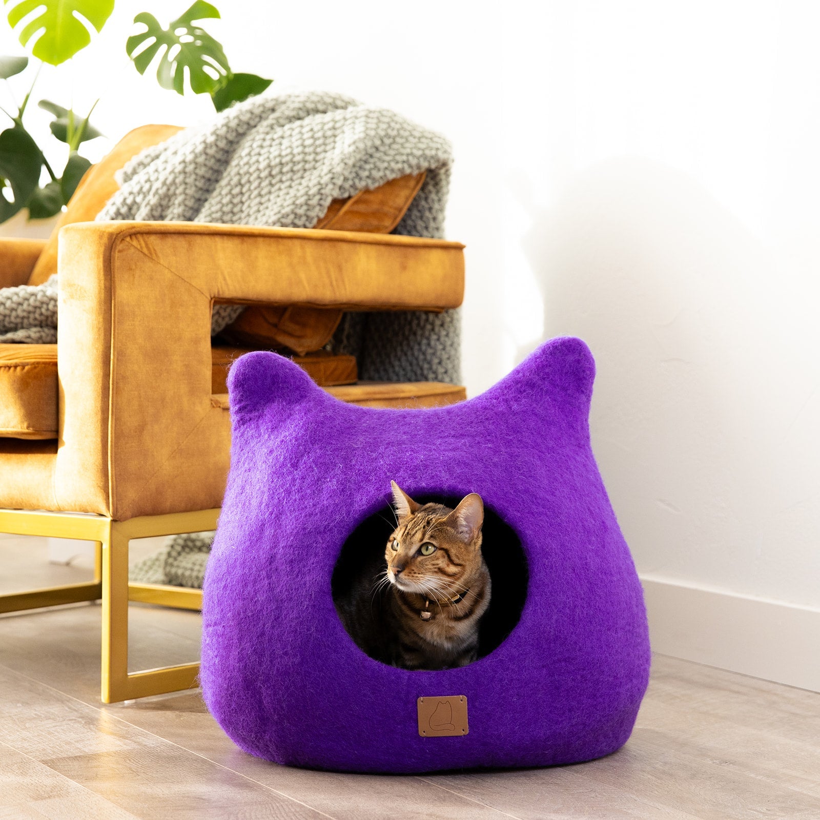 Whimsical Cat Ear Cave Bed - Felted Wool Hideout for Playful Kitties -